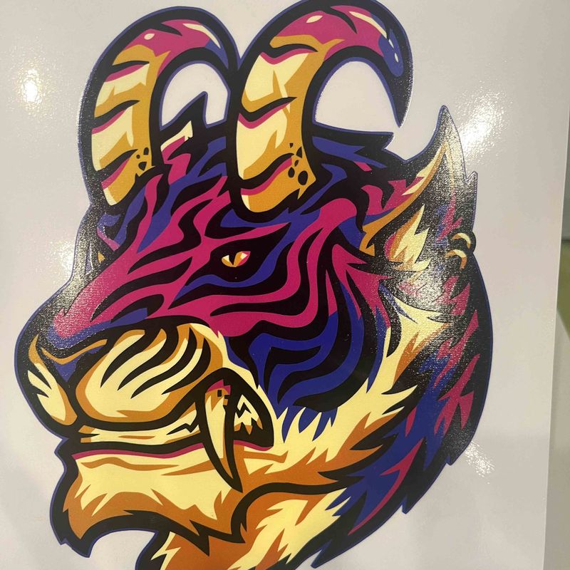 البوصلة كل شيء في واحد UV سطح / لفة إلى لفة / طابعة زجاجة UNI-A3 آلة الطباعة